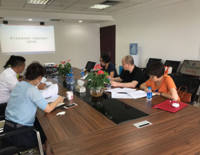 极品美女被草出水我中心热烈欢迎科促会来我中心组织召开职工安全素质提升活动（应急逃生能力）项目研讨会